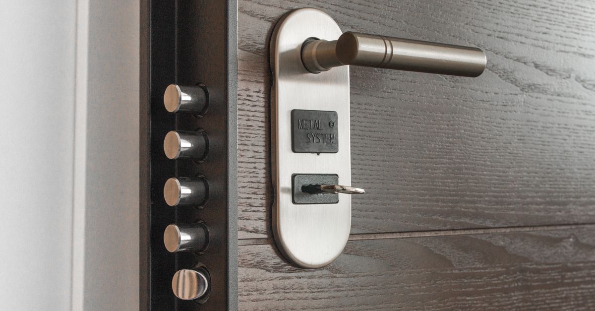 locksmith service technician — Georgetown Locksmiths