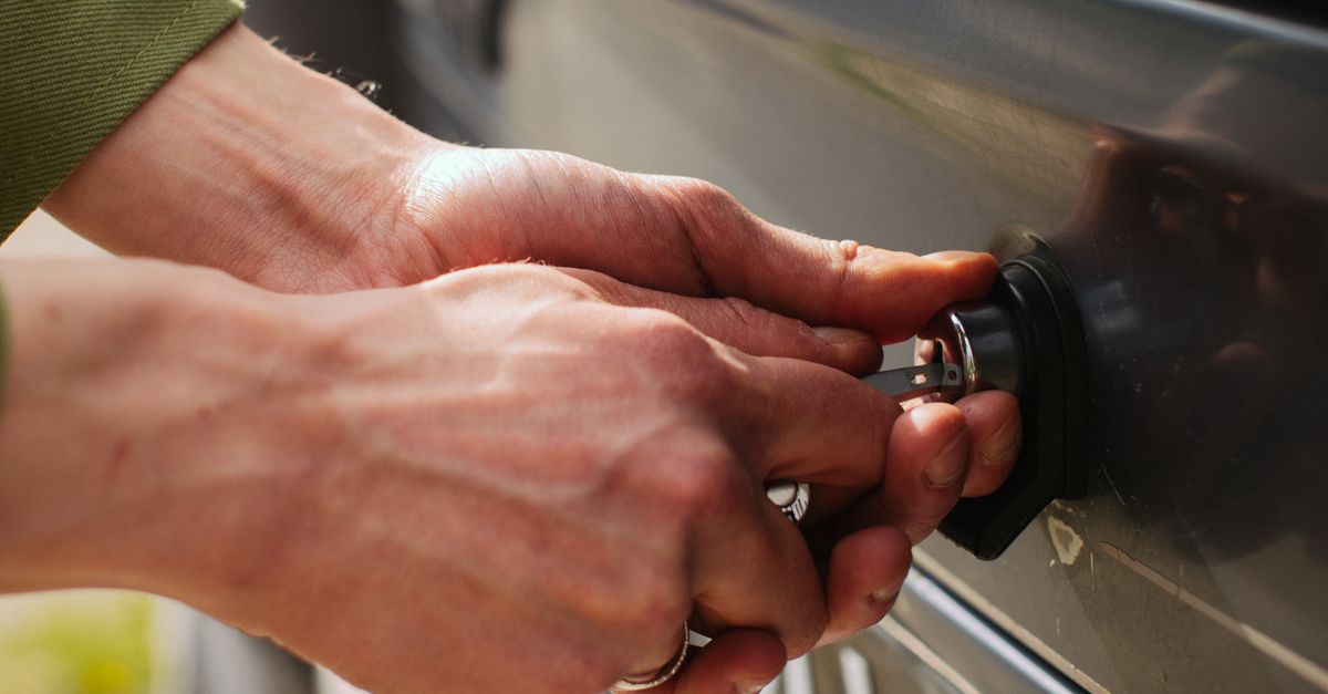 locksmith service technician — Georgetown Locksmiths